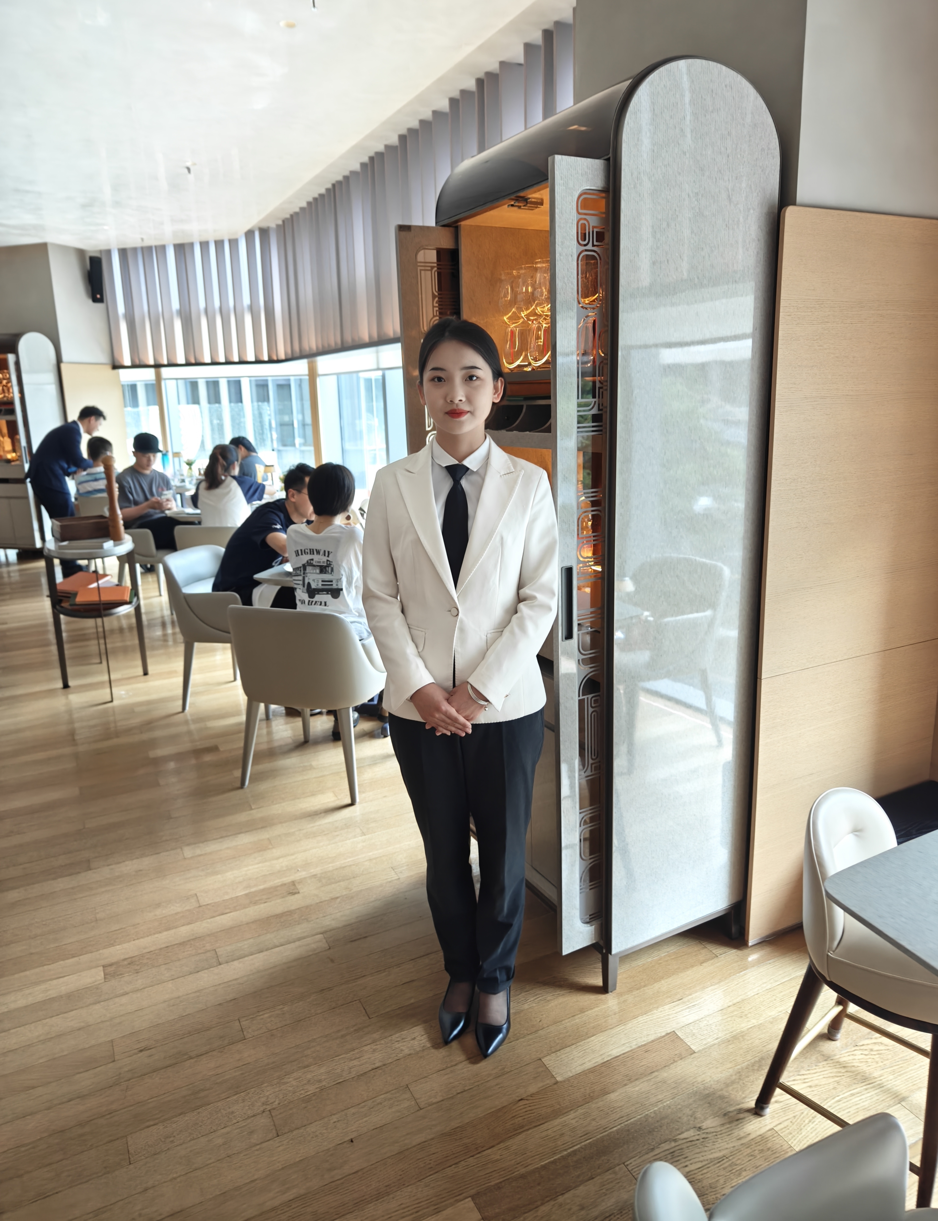 陈慧心（高铁2012）杭州三盛牛排家岗位实习-前厅实习.jpg