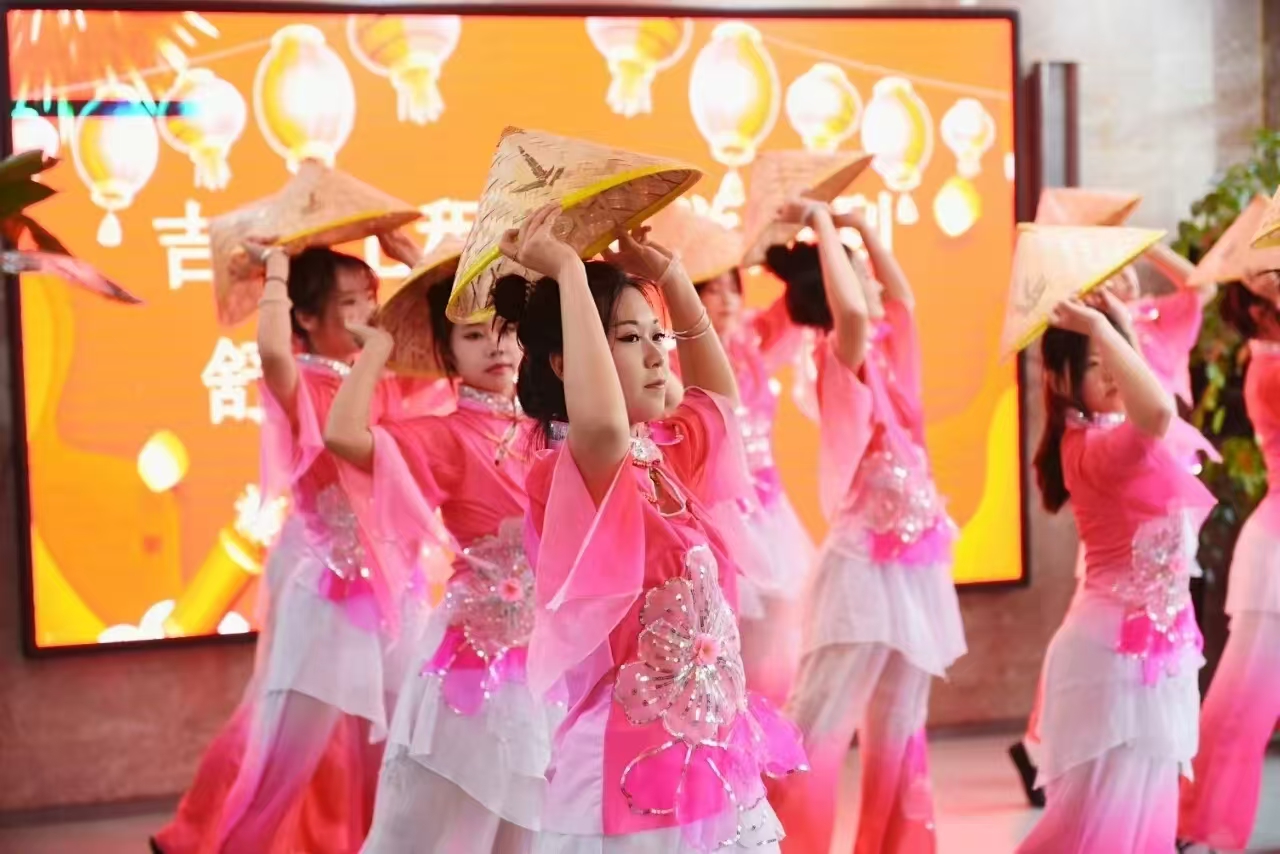 2.jpg 2.jpg