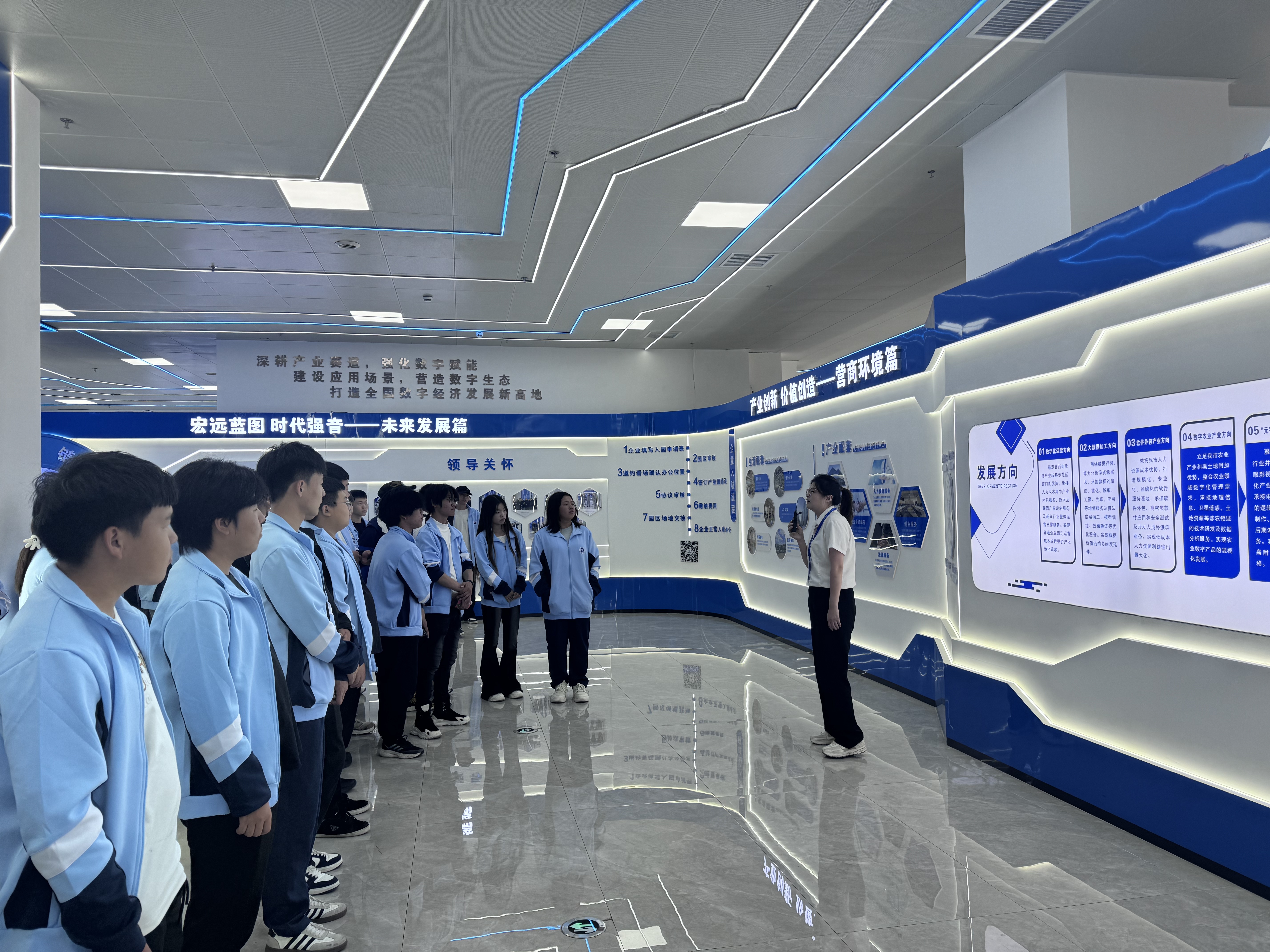 微信图片_20250929095106_132_3.jpg 微信图片_20250929095106_132_3.jpg